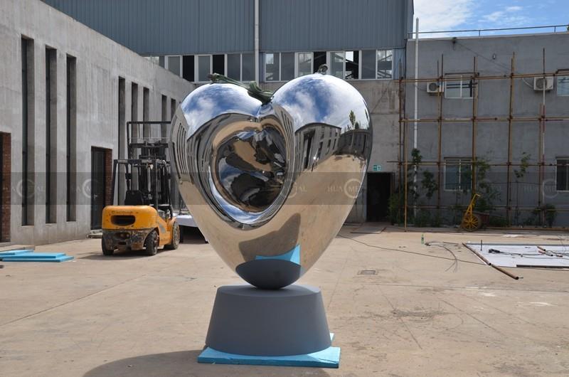 mirror-polished stainless-steel-fabrication-factory-foundry-Beijing-Sino-Sculptures