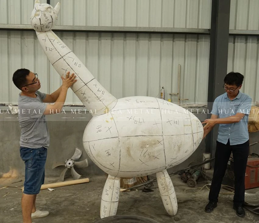 stainless-steel-animal-statue-manufacturer