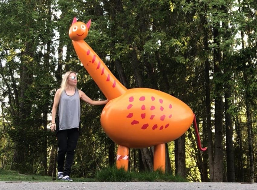 painted-stainless-steel-sculpture-in-Norway